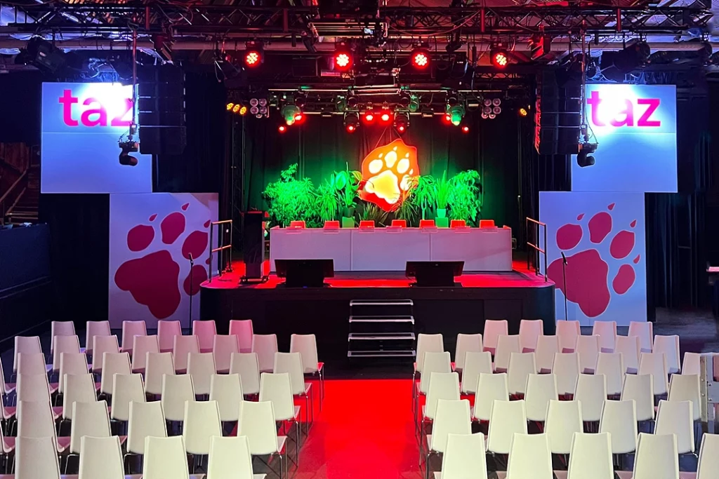 TAZ Bühnenbild-1080px